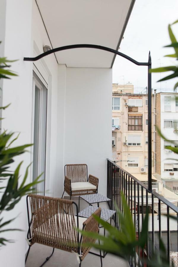 Florit Flats - Chic And Central In A Lively But Quiet Area All Walking Distance บาเลนเซีย ภายนอก รูปภาพ